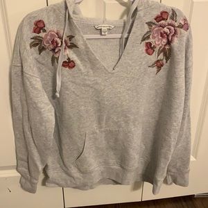 American Eagle V-Neck Sweatshirt